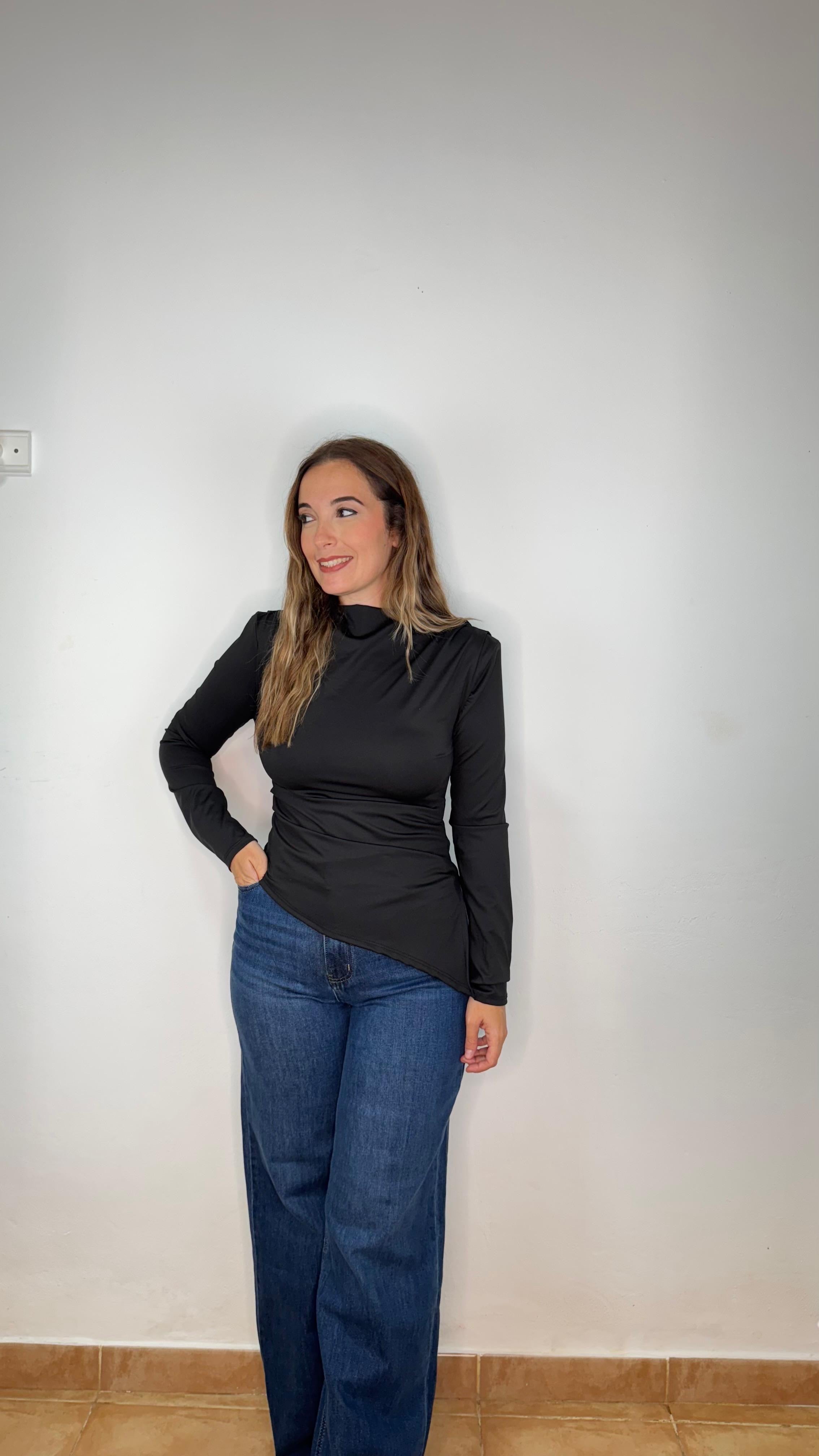 Camiseta Hombreras Negra