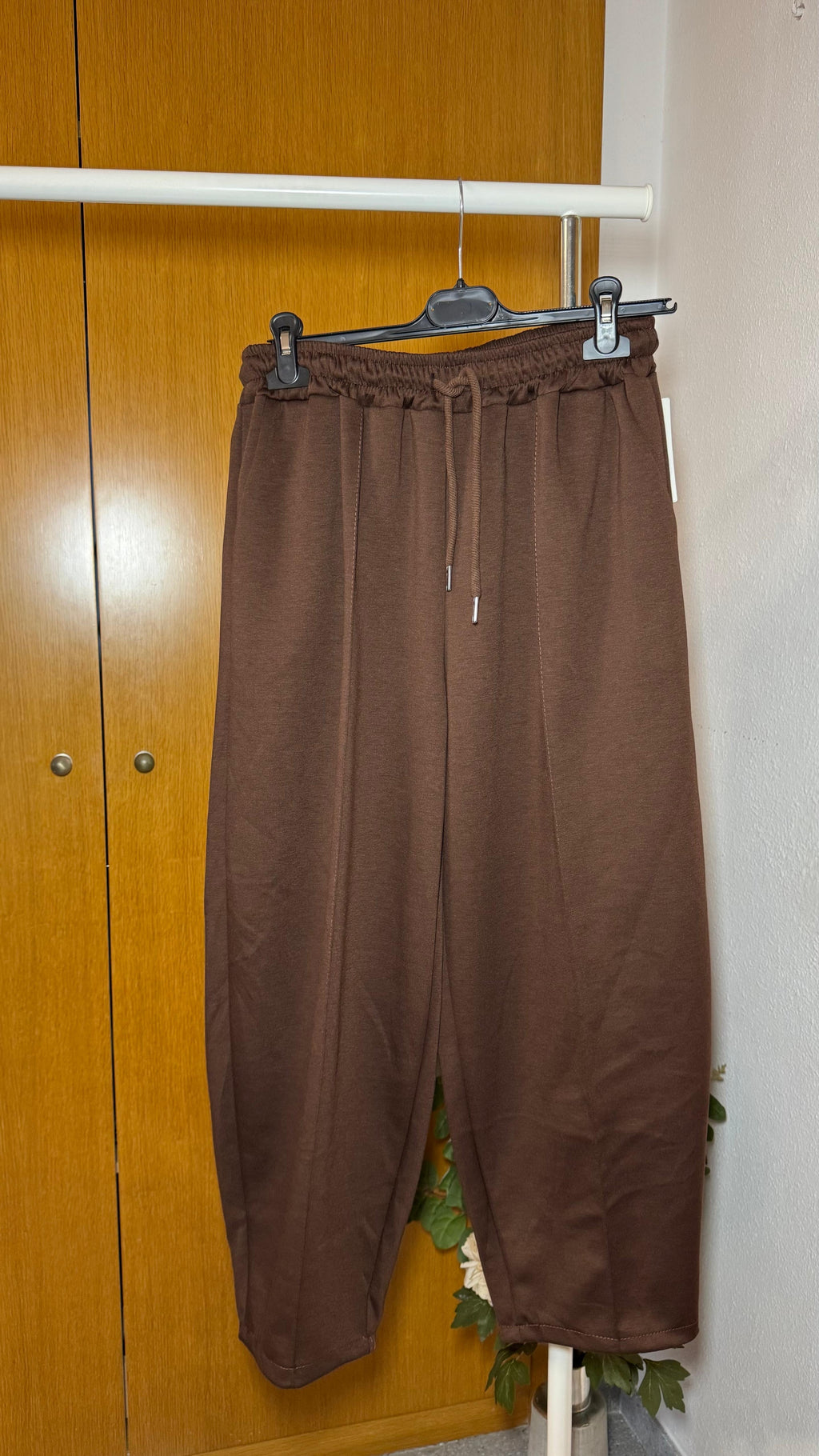 Pantalón chocolate