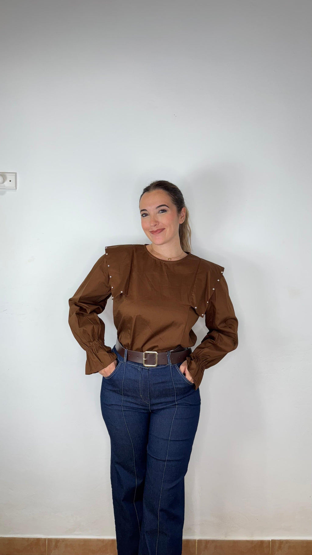 Camisa Tachuelas Marrón