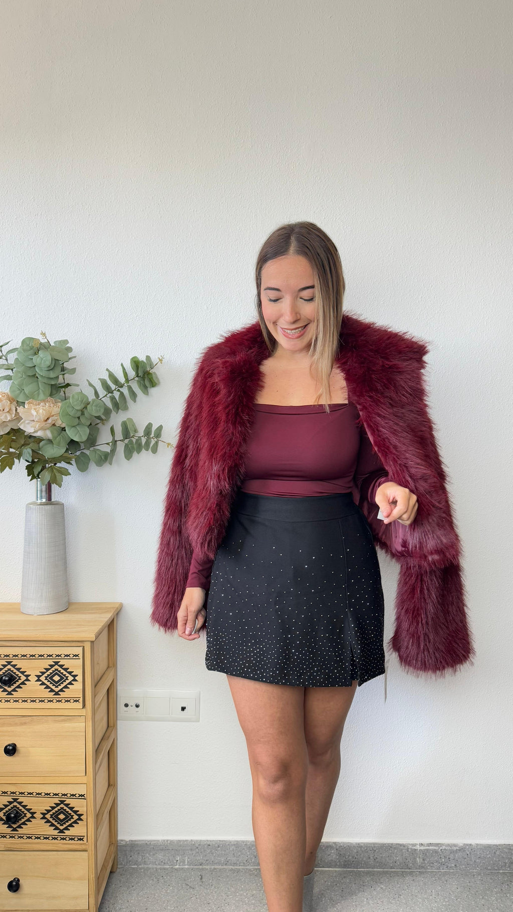 Abrigo Corto Burdeos