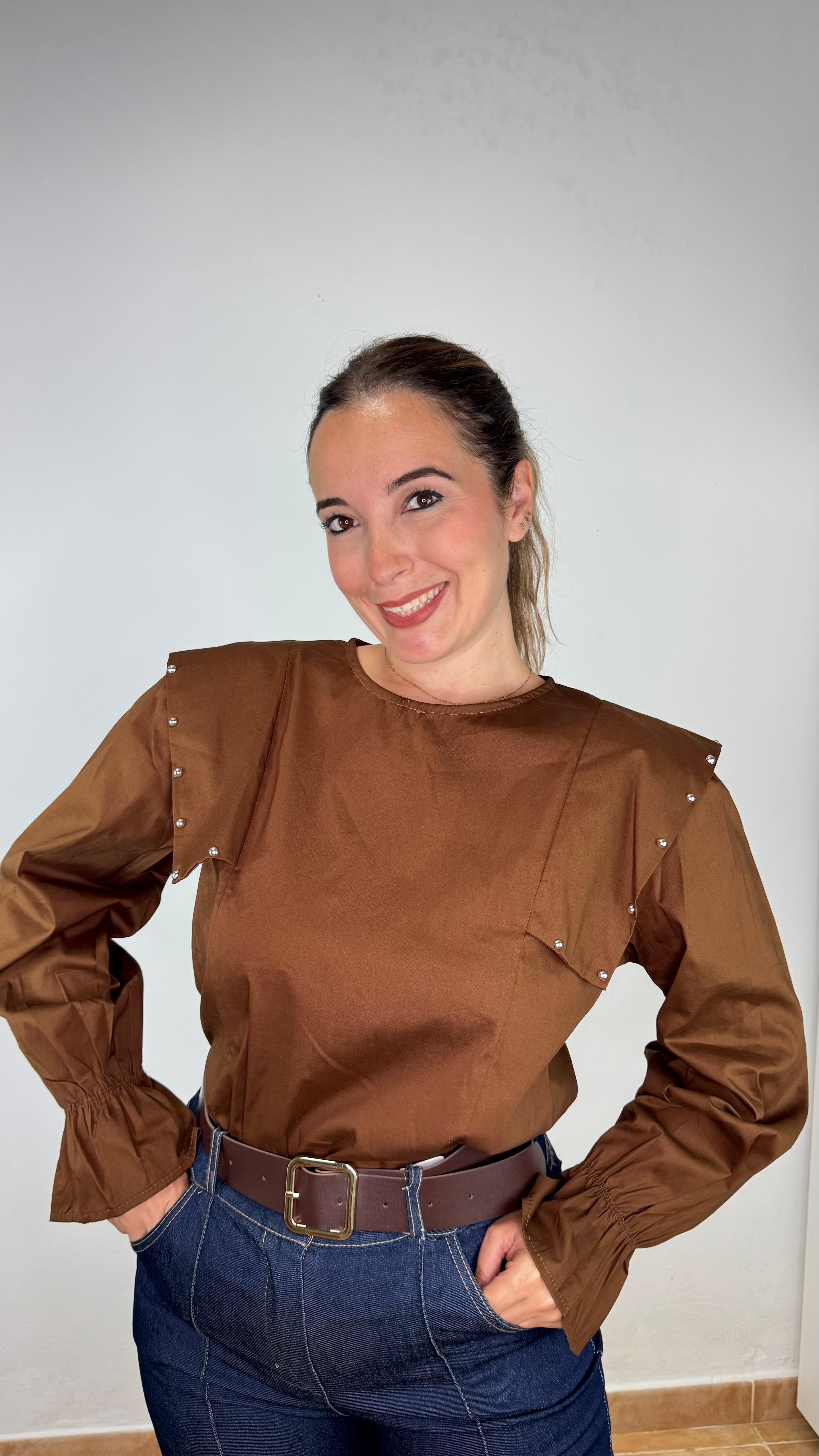 Camisa Tachuelas Marrón