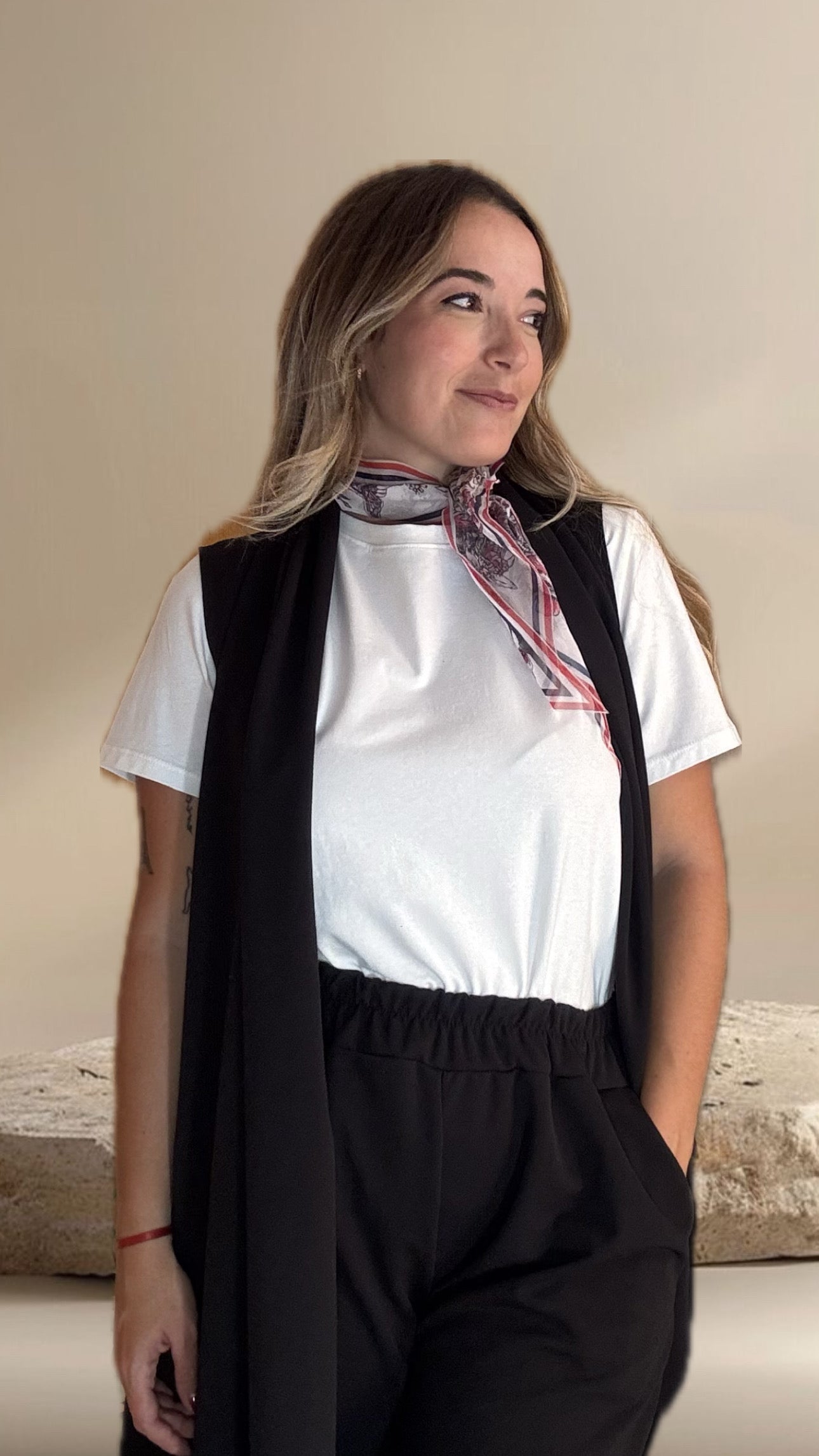 Camiseta Blanca + pañuelo