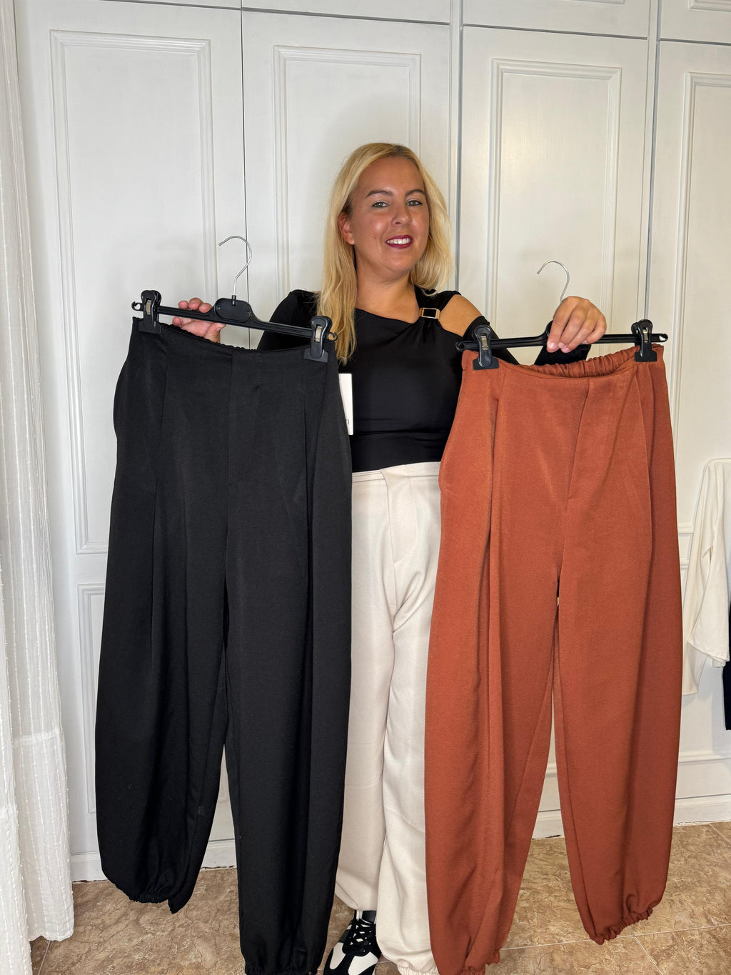 Pantalón Pliegues Balloon Negro
