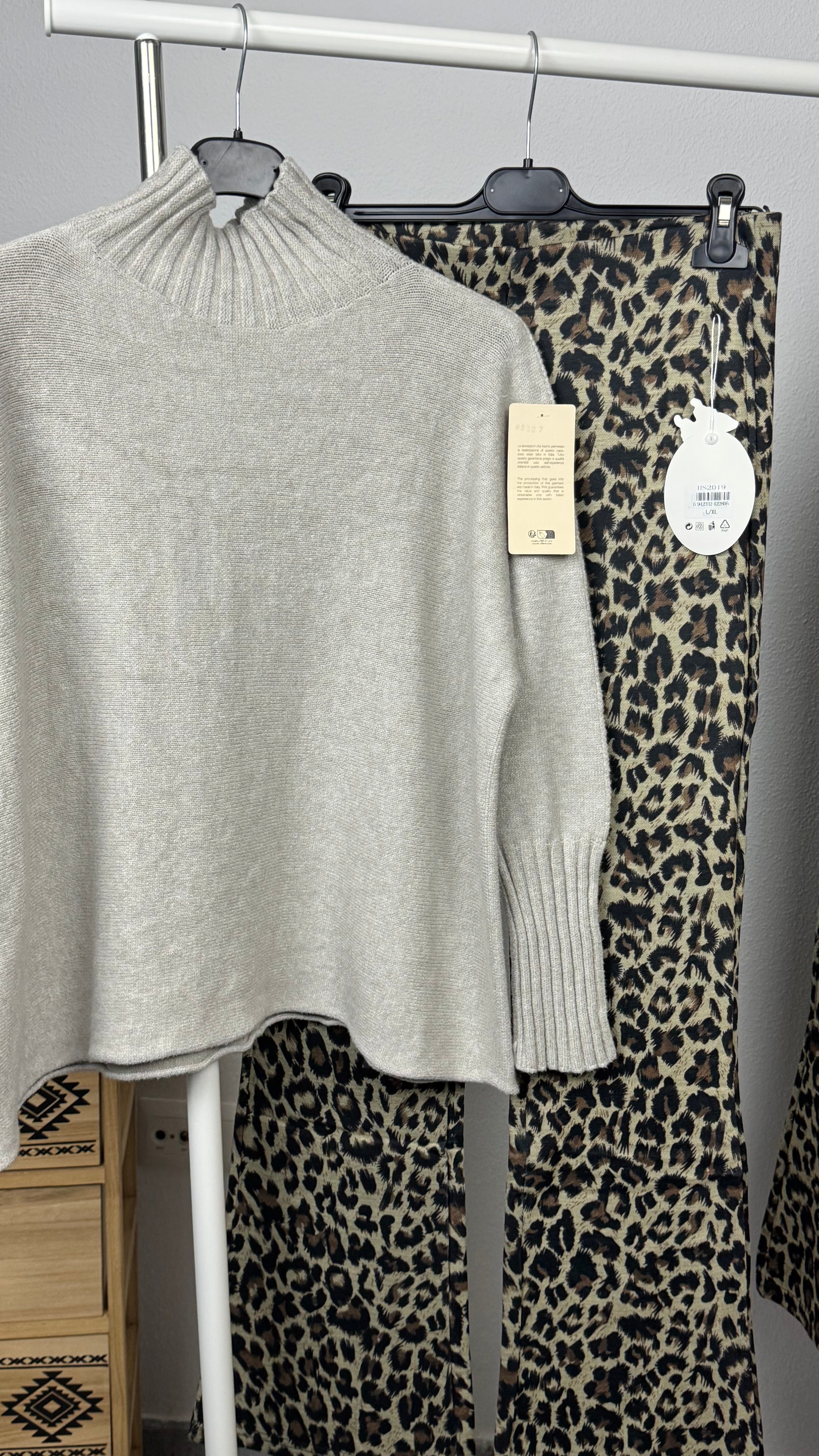 Pantalón leopardo beige