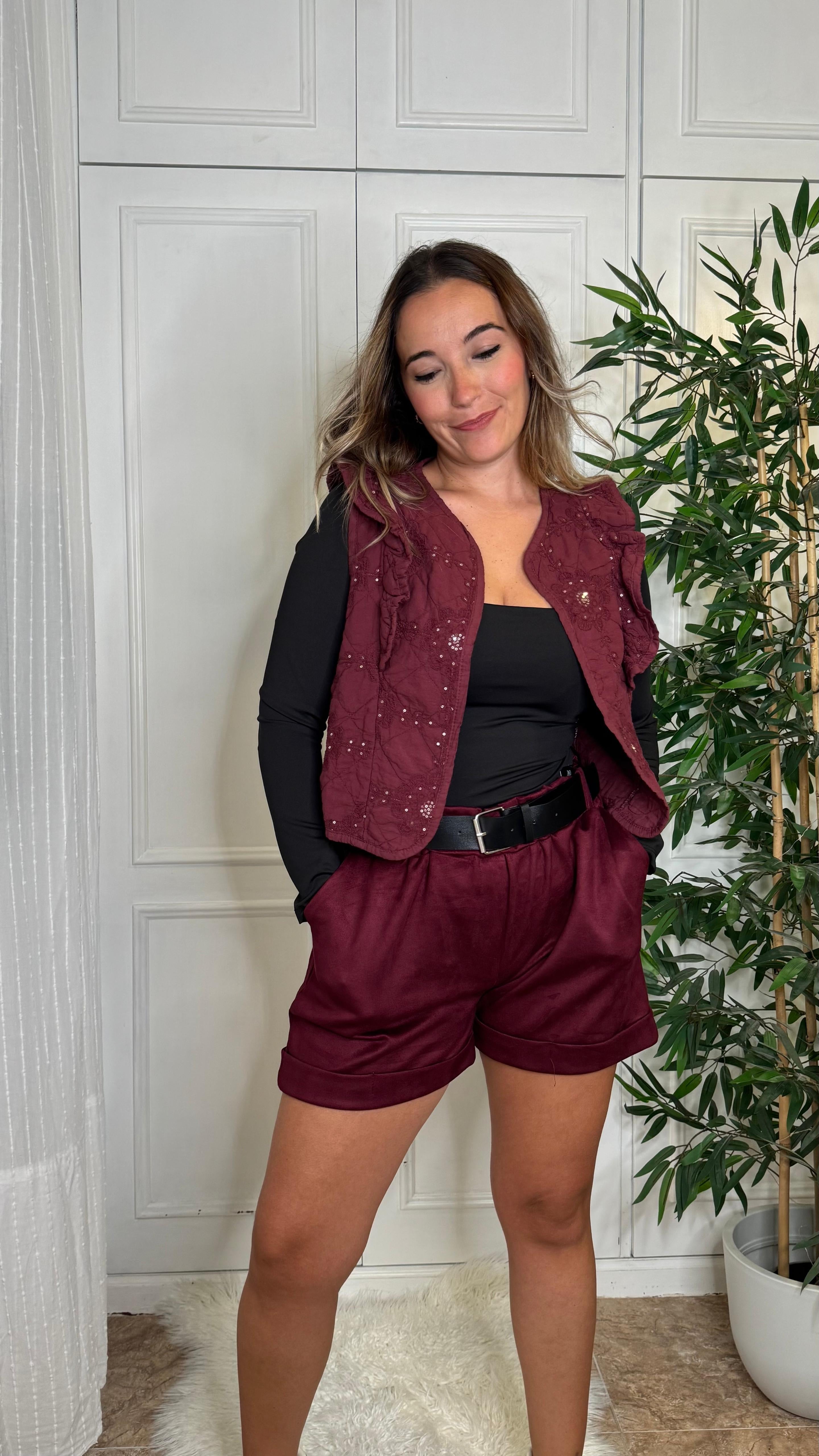 Pantalón Corto Burdeos Antelina
