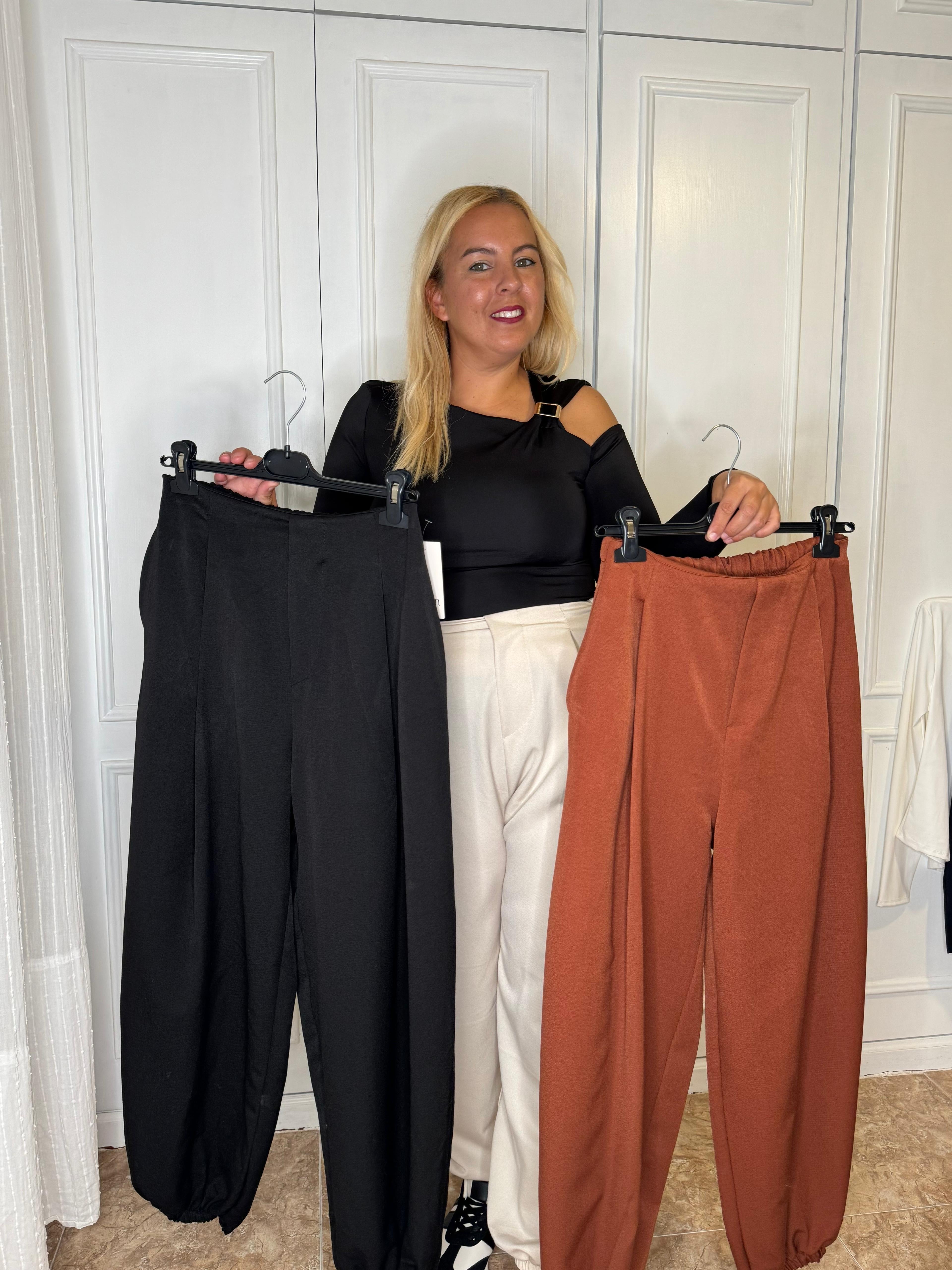 Pantalón Pliegues Balloon Marrón