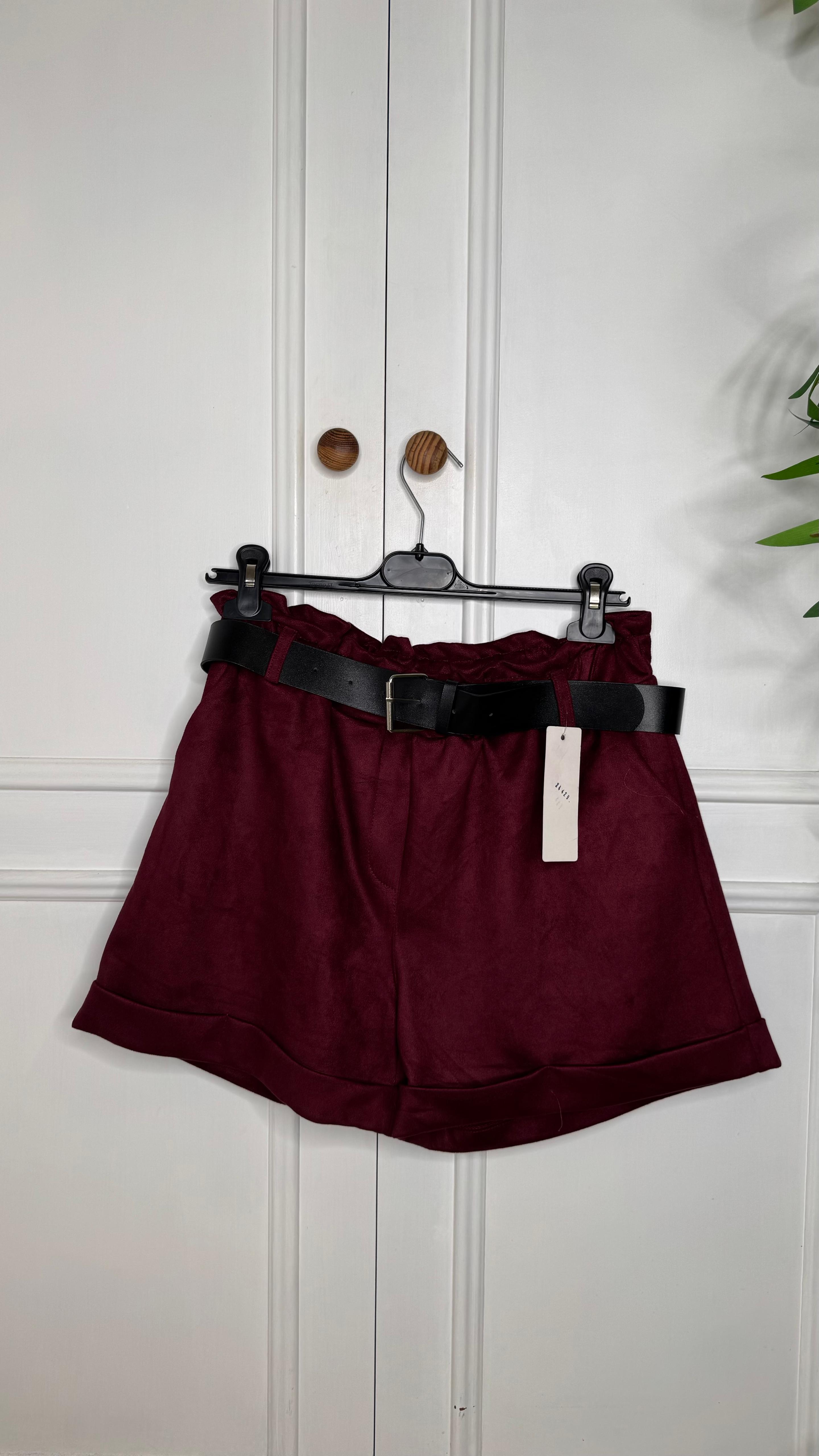 Pantalón Corto Burdeos Antelina