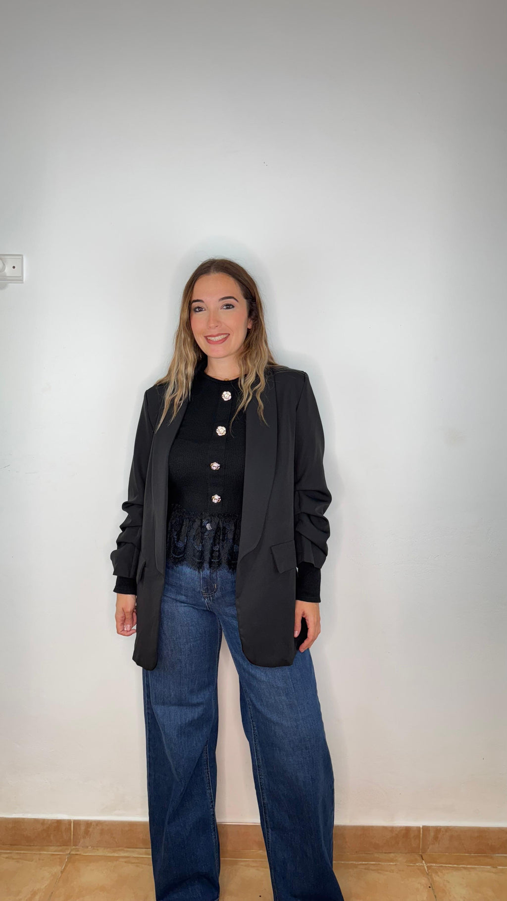 Blazer Manga Fruncida Negra