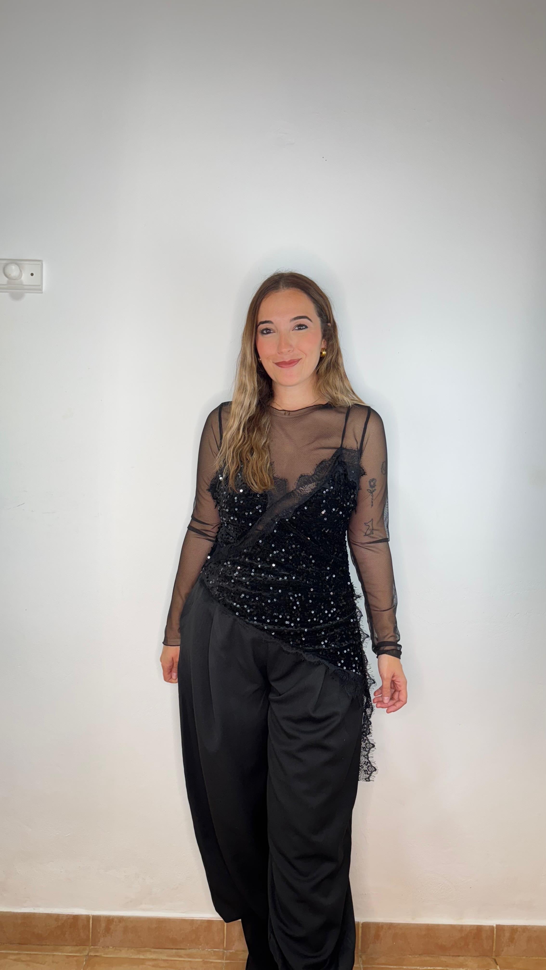 Camiseta tul transparente negra