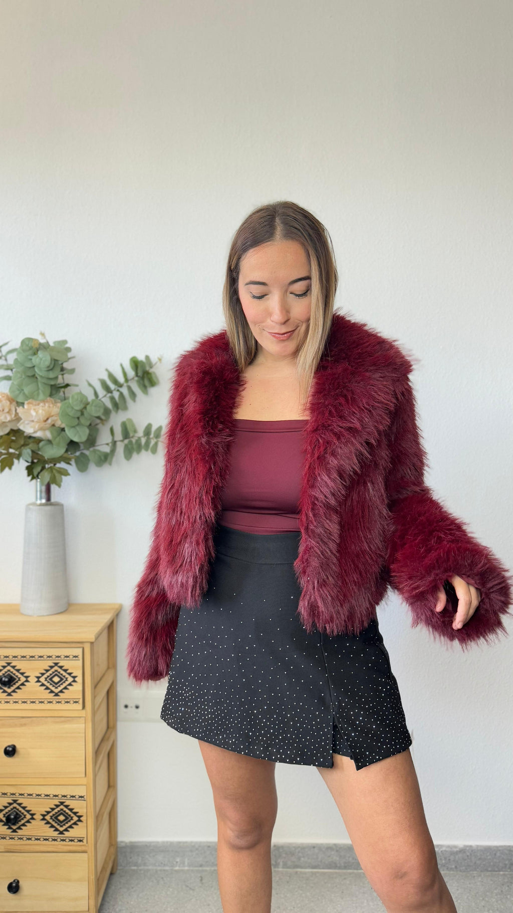 Abrigo Corto Burdeos