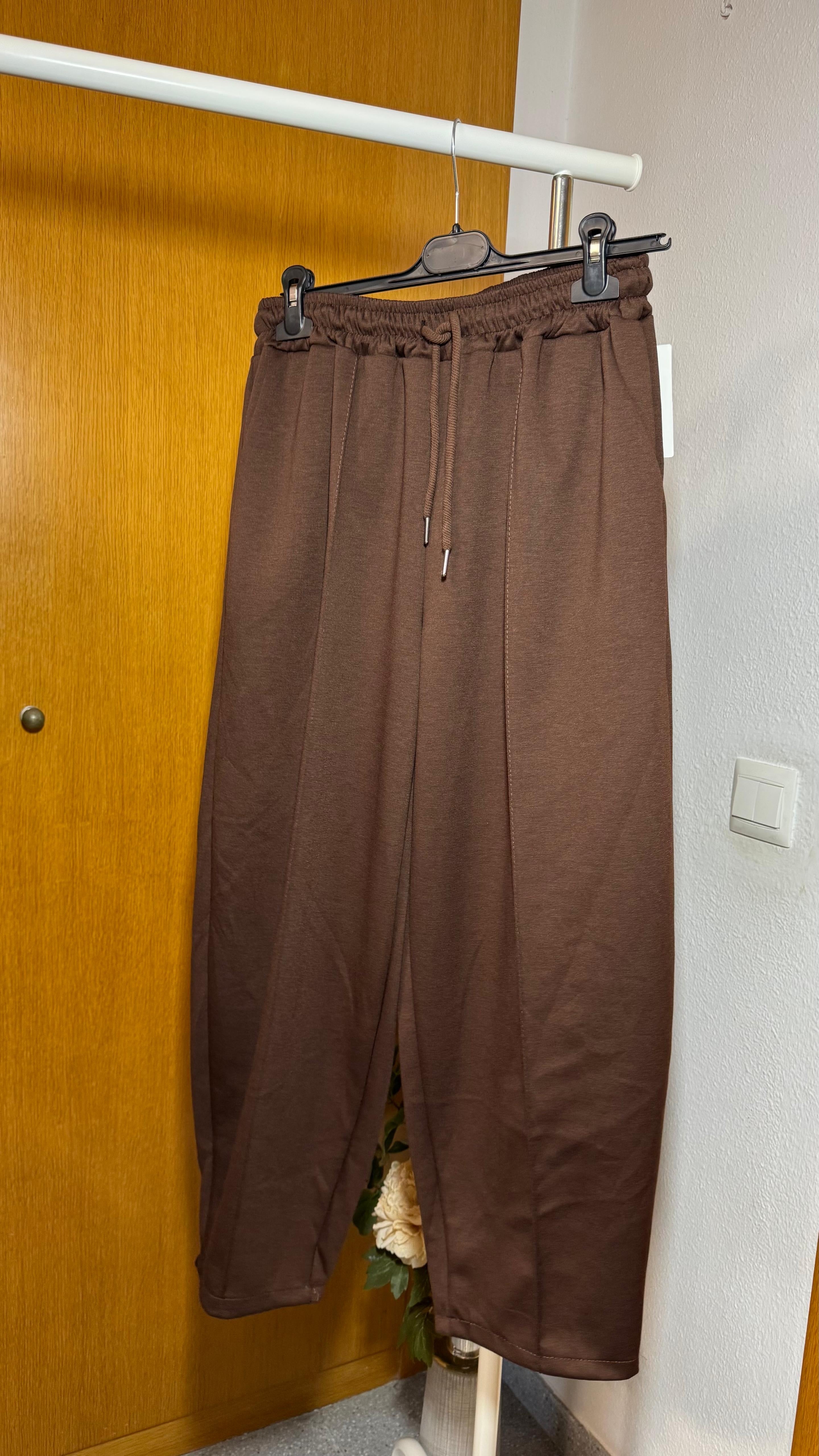 Pantalón chocolate